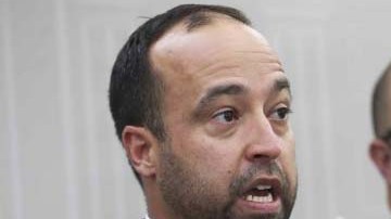 Omar Marrero, principal oficial financiero del gobierno, en conferencia de prensa desde La Fortaleza.