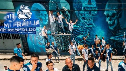 El Club Puebla celebró su 75 aniversario con esta foto.