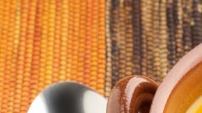 El jengibre es rico en gingeroles, que son componentes activos del jengibre y responsables de su sabor picante con propiedades antiinflamatorias muy potentes.