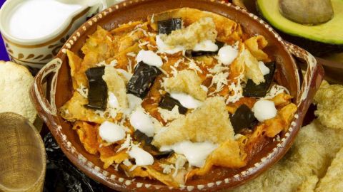 La sopa de tortilla es un platillo tradicional mexicano, muy nutritiva, económica y excelente opción vegetariana.