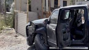 Troca 'monstruo' blindada y armas quitan a sicarios a unas millas del Río Bravo