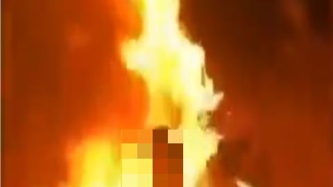 VIDEO Queman vivo a joven en zona en disputa entre Los Chapitos y El Chapo Isidro