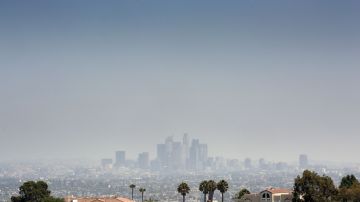 Los Ángeles ha luchado contra la peligrosa contaminación del aire por los autos.