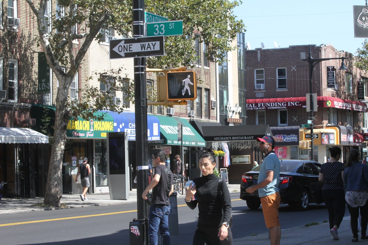 Donan más de $52,000 dólares a hispana herida salvando a su hija de secuestro en Queens, Nueva York