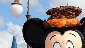 Adamari López y Alaïa en Disney World