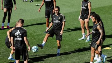 Eden Hazard necesita estar pronto a tope para debutar oficialmente en el Real Madrid.