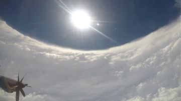 Así se veía el domingo desde un avión de la NOAA el ojo de Dorian.