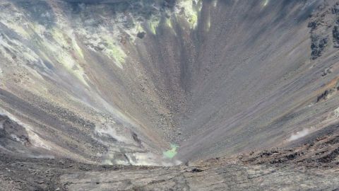 La laguna crece cerca de un metro por semana.