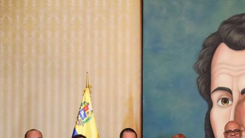 Varios líderes opositores venezolanos firmaron el documento.