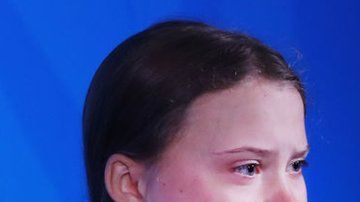 "Me han robado mis sueños y mi infancia con sus palabras vacías", dijo la joven activista.