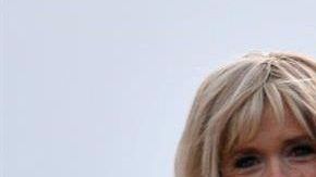 Emmanuel Macron y su esposa Brigitte.