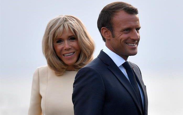 Emmanuel Macron y su esposa Brigitte. 