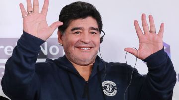 Diego Armando Maradona es el nuevo DT de Gimnasia y Esgrima.