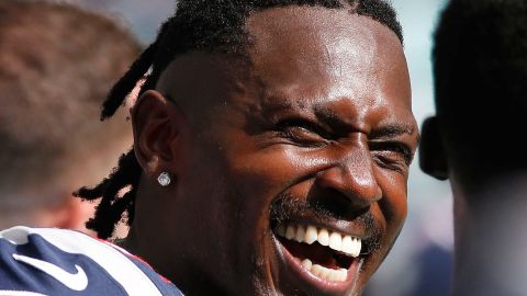 Antonio Brown no jugará más en la NFL luego de su desastroso desenlace.