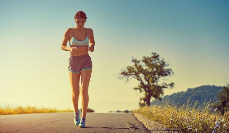 ¿Caminar una hora diaria es una buena forma de perder peso?