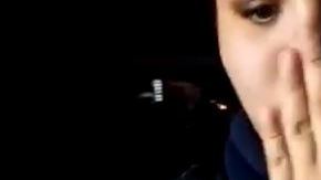 La joven no podía creer lo que estaba ocurriendo.