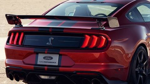 El Ford Mustang Shelby GT500 2020 tiene un precio inicial de poco más de $70,000