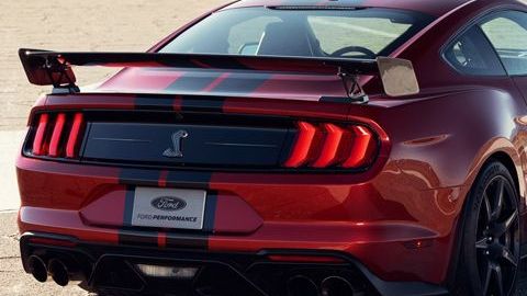 El Ford Mustang Shelby GT500 2020 tiene un precio inicial de poco más de $70,000