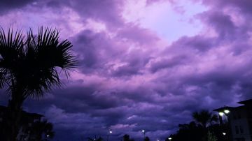 El cielo púrpura en Florida.