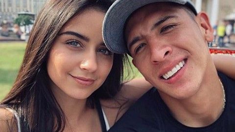 El jugador del Ajax dio la noticia en sus redes sociales.