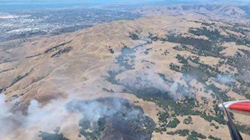 Vista aérea de los incendios en el condado de San Jose.
