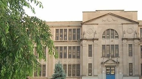 Escuela Secundaria John Adams, South Ozone Park