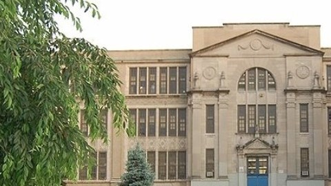 Escuela Secundaria John Adams, South Ozone Park