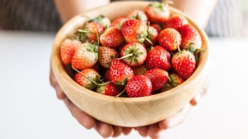Las fresas poseen importantes propiedades alcalinizantes y destacados poderes antiinflamatorios.