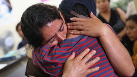 Las familias que justifiquen un "temor razonable" tampoco podrán quedarse en albergues de EEUU.