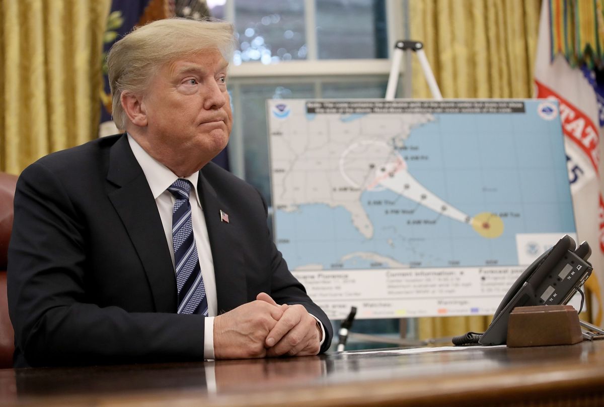 El presidente Trump reorientará fondos de FEMA.