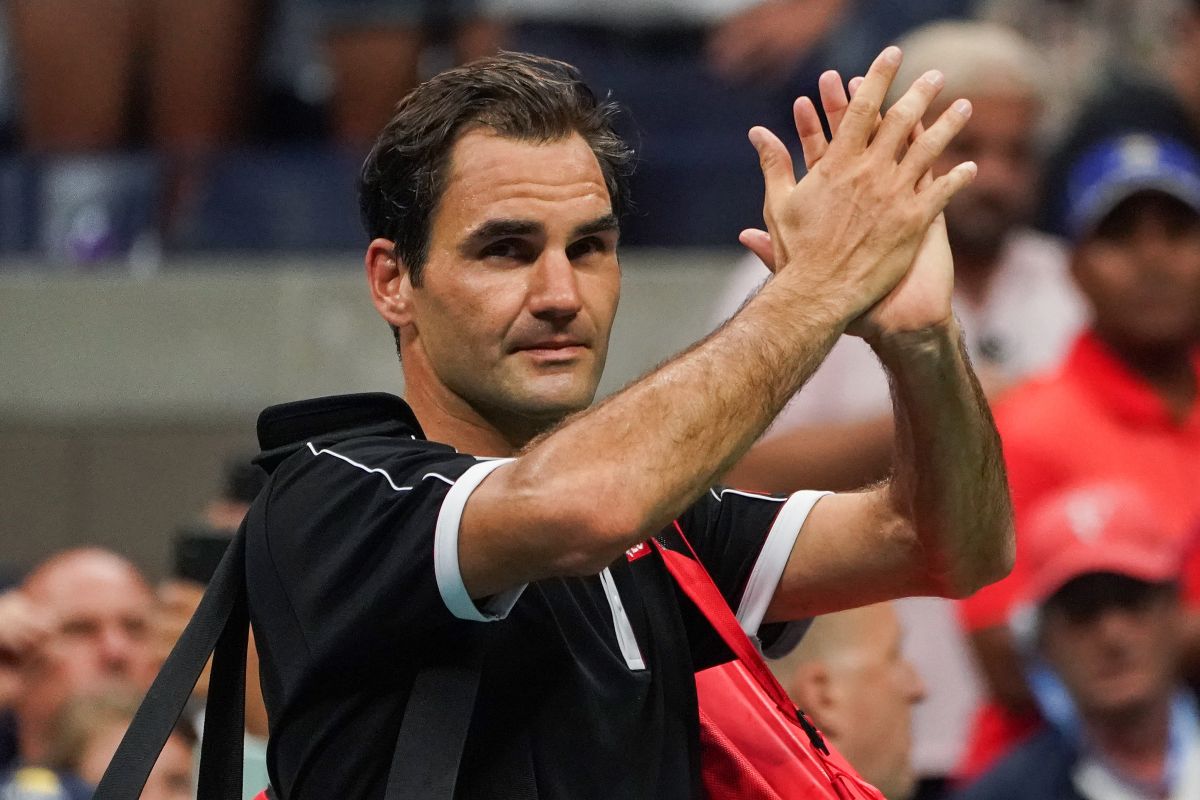 Roger Federer está cerca de regresar a las canchas después de casi un año de ausencia por una lesión en una de sus rodillas.