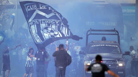 Dos aficionados de Rayados fueron sentenciados a más de 4 años de prisión.
