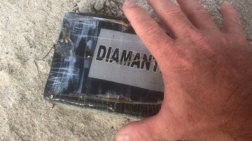 El primer paquete que encontraron llevaba inscrita la palabra "DIAMANT".