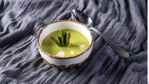 Un óptimo descanso, una alimentación especializada y consumir suplementos ricos en hierro, vitamina C y ácido fólico son las mejores recomendaciones para tratar la anemia.