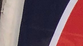 Nancy Baldasua repartió junto con otras  trabajadoras de salones de uñas material de protección e información sobre sus derechos en El Bronx./A. B. N.