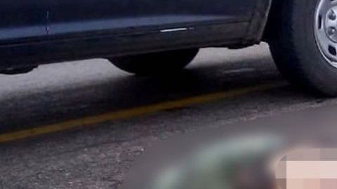 Narcos dejan dos personas desmembradas, y se quedan con las cabezas de trofeo