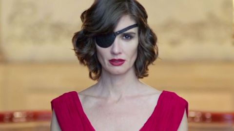 Paz Vega caracterizada como Catalina Creel para "Cuna de Lobos"