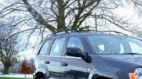 Hay tres maneras de posicionar la dirección de los neumáticos a la hora de estacionarse en colina