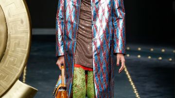 Licett Morillo en la pasarela del show de Versace en la Semana de la Moda de Milán, Italia.