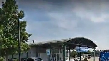 Estacionamiento en Arthur Kill Road