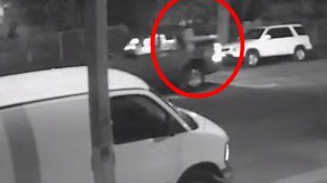 El tiroteo se presentó en la calle East Pine poco después de la media noche.