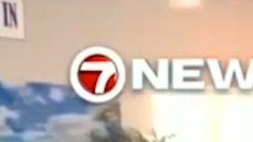 El presidente Trump defiende negar viaje a víctimas de huracán Dorian si no tienen visa de EEUU.