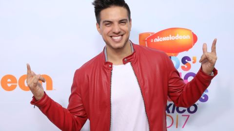 Vadhir Derbez