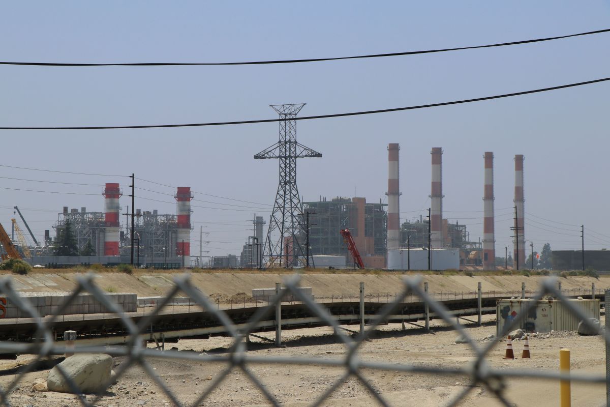 La planta de gas de Sun Valley es la más vieja de LA.
