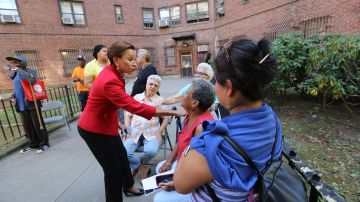 Congresista Nydia Velazquez urge al gobierno federal invertir $32 mil millones en NYCHA.