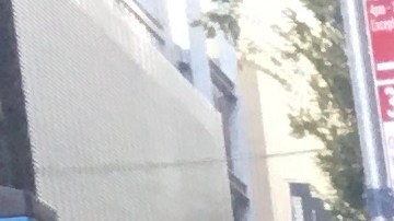 Tras el anuncio de nuevas carteles exigen resolver la crisis con los desamparados.