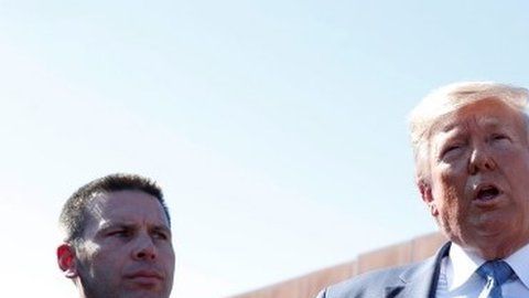 "Construye el muro", sigue siendo una especie de himno popular en los mítines de Trump.