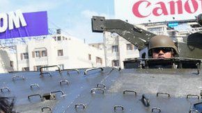 El ejército patrullaba las calles de Santiago este sábado.