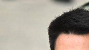 Chan es acusado de haber estrangulado a su novia, antes de meterla en una maleta rosada,