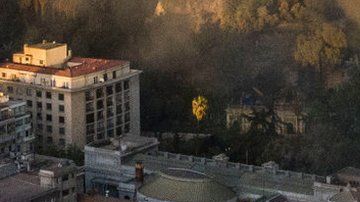 Un gran incendio en el centro de Chile en un día de protestas.